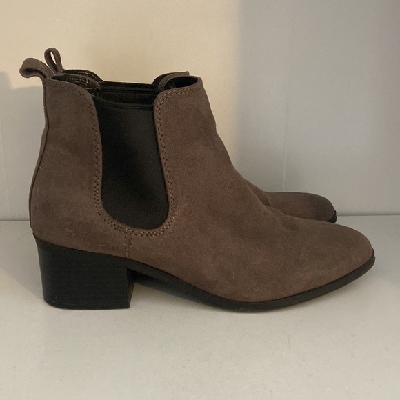 Booties - Picture 4 of 6